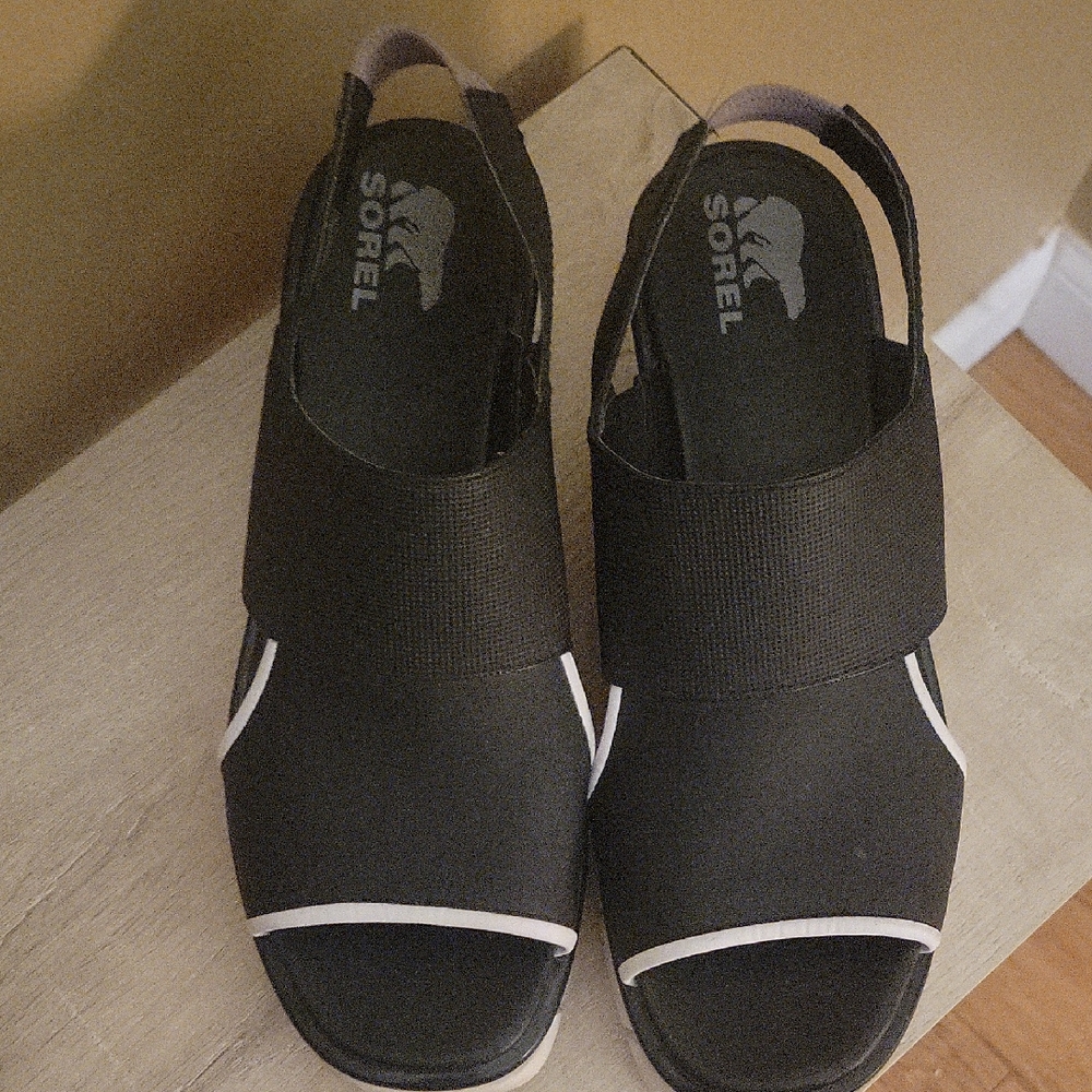 SOREL  Black and White Elastic Slingback Wedge Sandals
